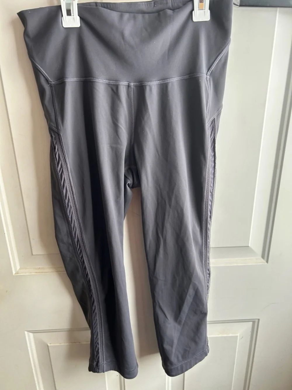 Lululemon Mesh Panel Crop Leggings Size 10 Gray Purple Athleisure Yoga Gym